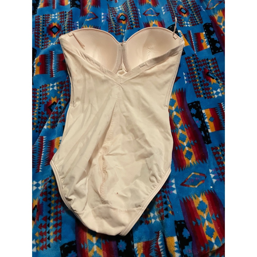 FLEXEES 3956 Strapless Bodysuit Shaper 36D Beige Smoothing Underwire